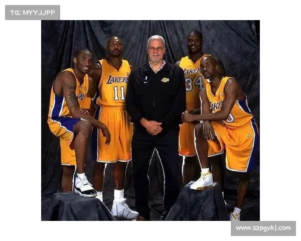 重温经典时刻 2002年湖人三连冠王朝的辉煌与传奇